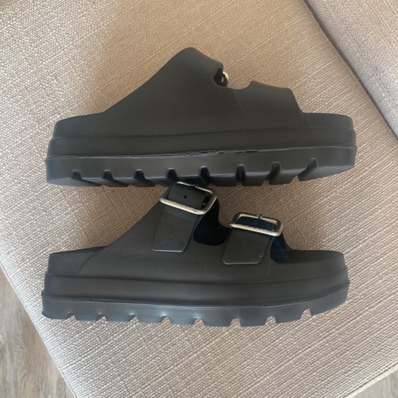J/Slides Black Platform worn once - Picture 6 of 10